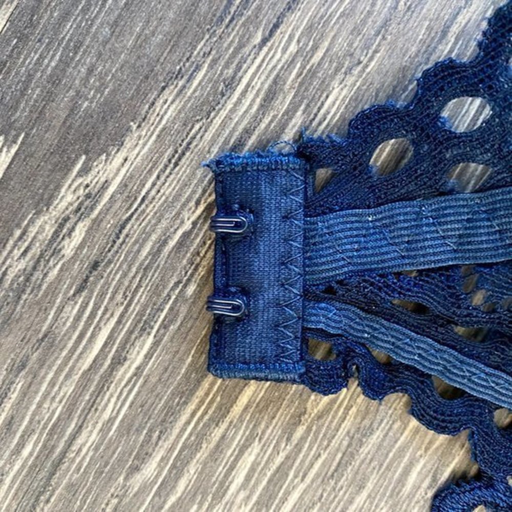Halter Bralette- Navy Stretch Lace- Multiple Sizes - Picture 3 of 9